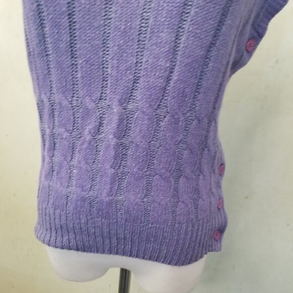 The Denver sleeveless side buttons sweater women's size Medium (AB-1) - Picture 5 of 8